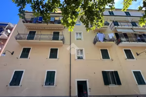4 LOCALI A COGOLETO