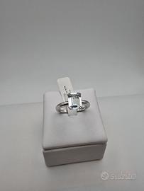 Anello Oro Bianco 18 Kt con Acquamarina 2 Ct