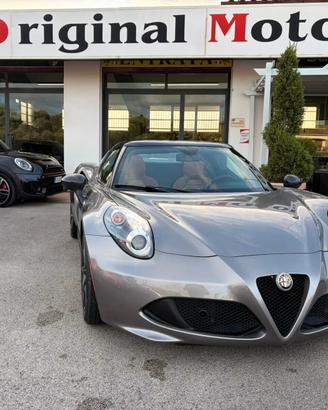 Alfa Romeo 4C 1750 TBi Spider promo