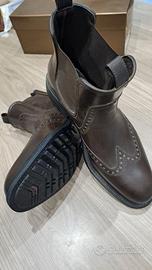 stivaletti  ferragamo