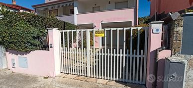 Villa in bifamiliare