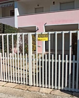 Villa in bifamiliare