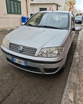 Fiat punto 1.2 benzina del 2007 con 220000km