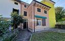 terracielo-storico-del-700-con-giardino-e-box-aut