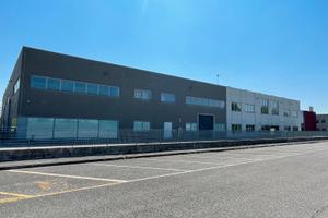 Albaredo d'Adige: capannone artigianale industrial