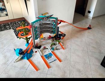 Garage hot wheels