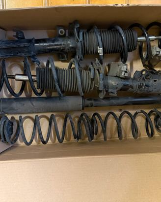Kit ammortizzatori originali Ford Fiesta 2017< JHH
