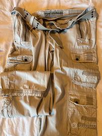Pantaloni cargo