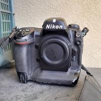 Nikon D2X