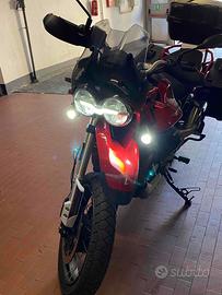 Guzzi V85TT Evocative Graphics Pari al nuovo