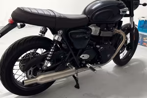 Triumph Bonneville T100 (09/2024) – Solo 945 km