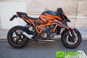 KTM 1290 Super Duke R Naked