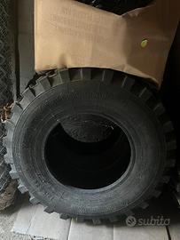 Gomme 12.5 r20 militari Nuove.