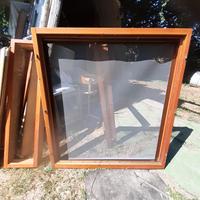 finestre legno con zanzariere