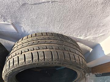 Gomme invernali 225 40 r18