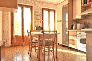 CASA SEMINDIPENDENTE A LIVORNO FERRARIS