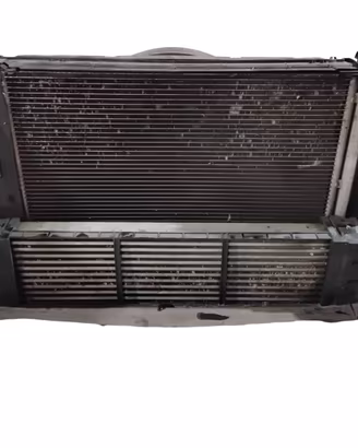 Ricambio Radiatore raffreddamento MERCEDES-BENZ Cl