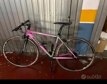 Bicicletta da corsa femminile