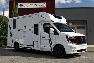 Renault Master 2.0 TD 170 CV PL Haras 5 Posti...
