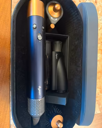 Dyson airwrap HS05