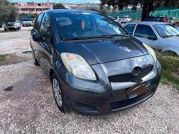 YARIS 2 SERIE