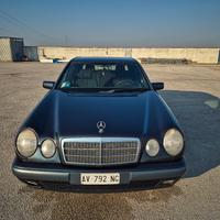Mercedes Benz W 210 E 250 Turbodiesel