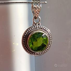 Ciondolo in Peridoto-Olivina, su Argento 925