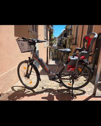 Bici Atala pedalata assistita-pari al nuovo