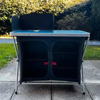 Mobiletto da campeggio