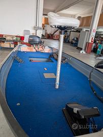 bass boat Canadian 370
