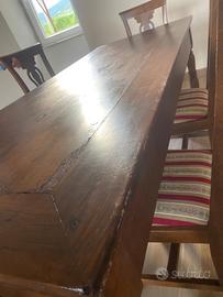 Tavolo in noce antico