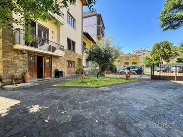 3 LOCALI A FIRENZE