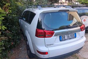 Peugeot 4007 2,2 diesel usata
