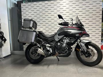 Voge Valico 500 Dsx con tris borse 10953 km