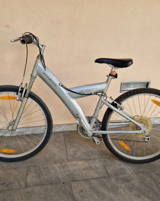 Bicicletta Uomo MTB discrete condizioni