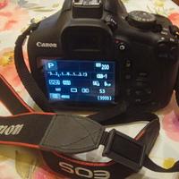 fotocamera reflex  Canon EOS 2000 d 