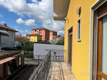 VILLA SINGOLA A VIGLIANO BIELLESE