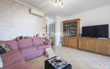 ESCLUSIVA E RECENTE VILLETTA A SCHIERA