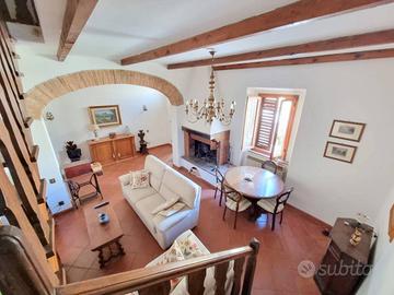 Casa indipendente di 110 m² con 5 locali a Montesp