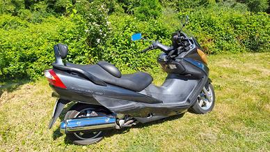 Suzuki Burgman 400