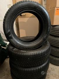 4 pneumatici Kumho Wintercraft Inv 205/60 16