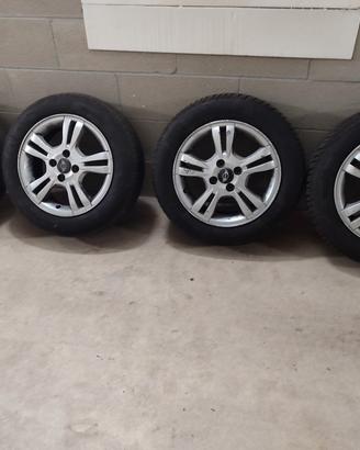 cerchi in lega+ gomme 4 stagioni  Mini 15 pollici