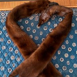 Colli di pelliccia di visone