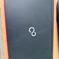 Laptop Fujitsu Lifebook E556 – Intel Core i5 –