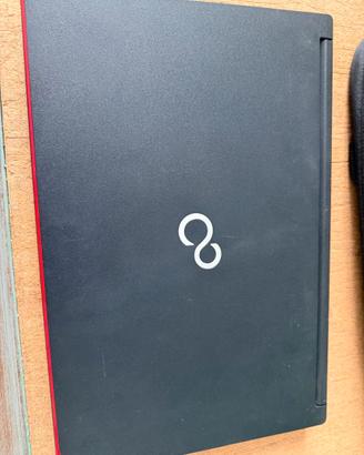 Laptop Fujitsu Lifebook E556 – Intel Core i5 –