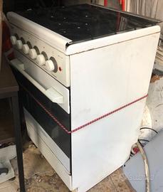 Cucina gas 4 fuochi 80€