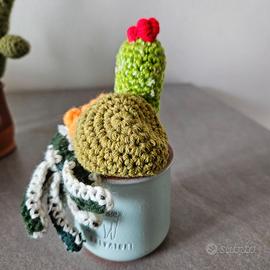 vasetto con piantine all'uncinetto 2