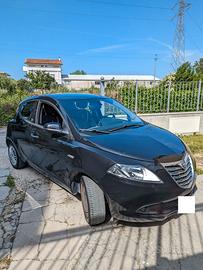 Lancia Y GPL anno 2013 km 220000