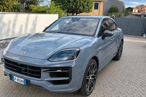 Porsche Cayenne Coupé E-Hybrid 470CV Approved9