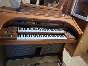 Organo Farfisa 8050